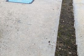 駐車場目地人工芝diy前
