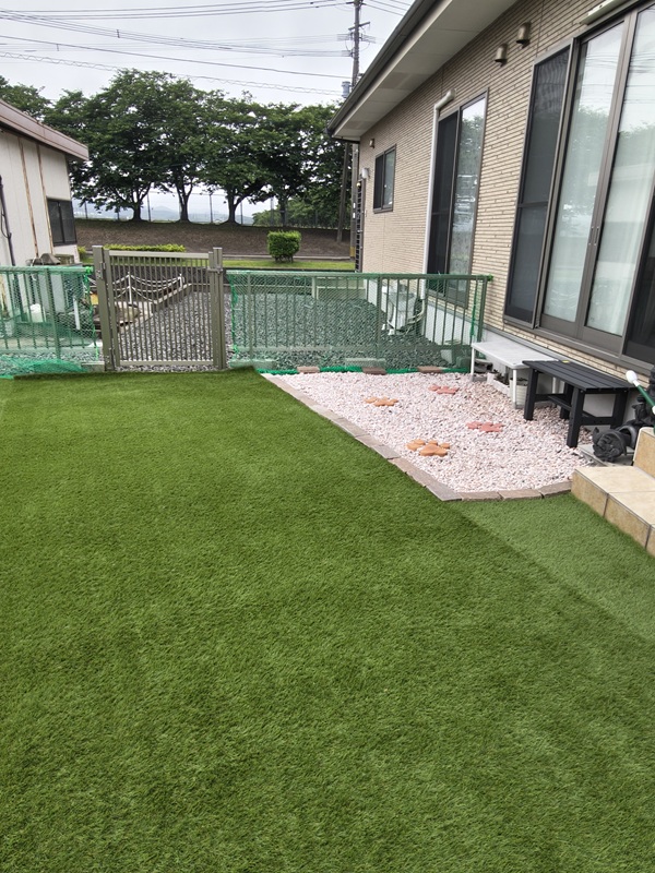 人工芝施工後ドッグラン